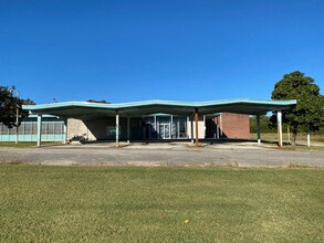 1906 S Gloster St, Tupelo, MS for sale Building Photo- Image 1 of 1