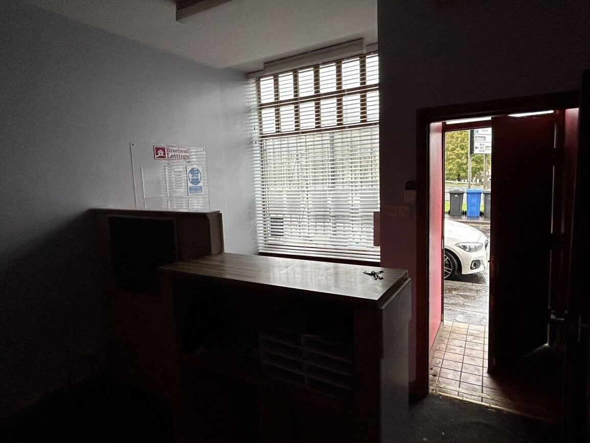 42-50 Dudhope Crescent Rd, Dundee to rent Interior Photo- Image 1 of 3