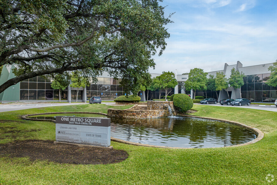 2655 Villa Creek Dr, Dallas, TX for rent - Building Photo - Image 3 of 35