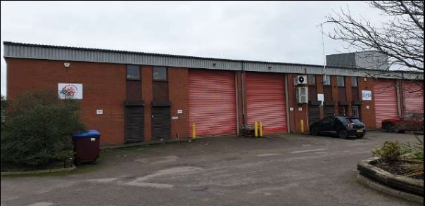 32-36 Knowl Piece, Hitchin to rent - Building Photo - Image 1 of 1