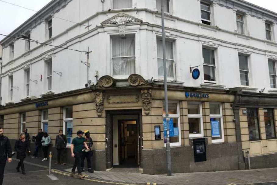 84 High St, Clovelly for sale Building Photo- Image 1 of 1