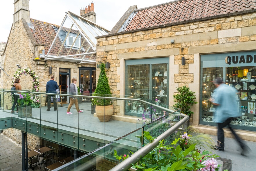 Milsom Pl, Bath to rent - Building Photo - Image 2 of 4