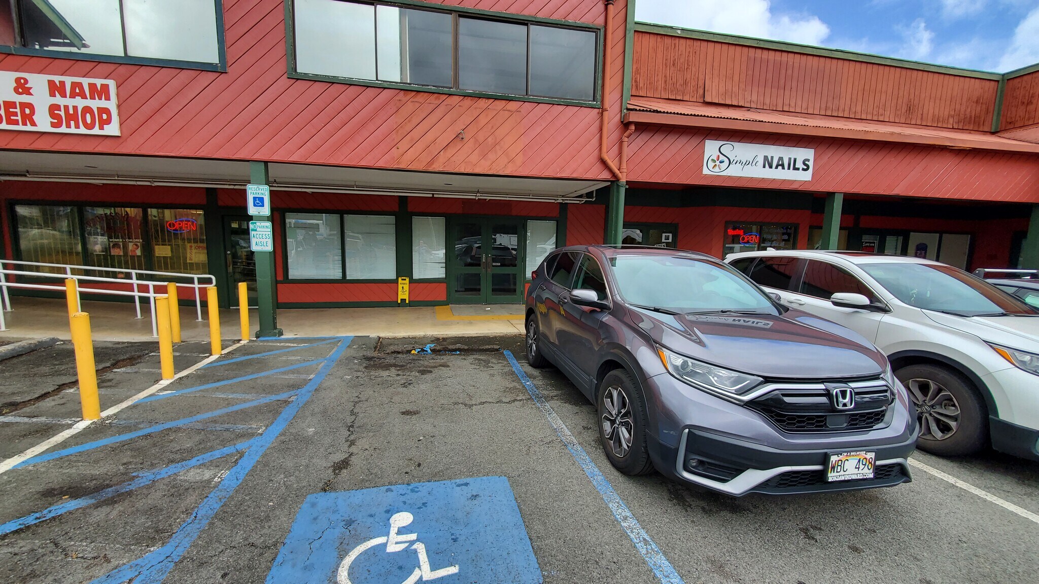 41-1537 Kalanianaloe Hwy, Waimanalo, HI to rent Building Photo- Image 1 of 11