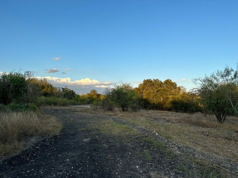 00 Hwy 90 w, Castroville, TX for sale - Building Photo - Image 3 of 12