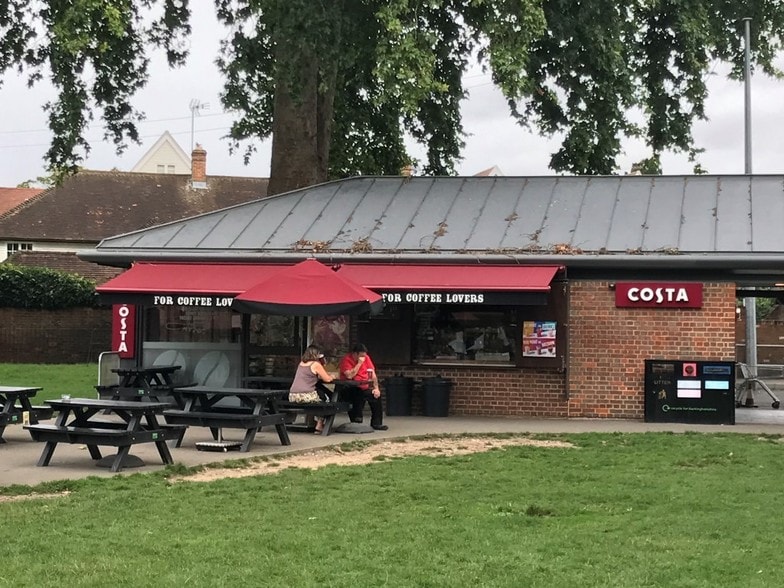 Higginson Park, Pound Ln, Marlow to rent - Building Photo - Image 3 of 6