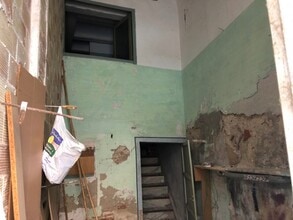 Retail in Tortosa, Tarragona to rent Interior Photo- Image 2 of 3