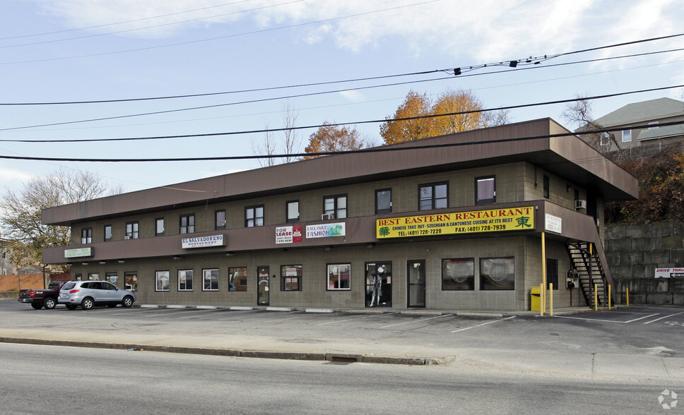 773-791 Lonsdale Ave, Central Falls, RI for sale - Primary Photo - Image 1 of 1