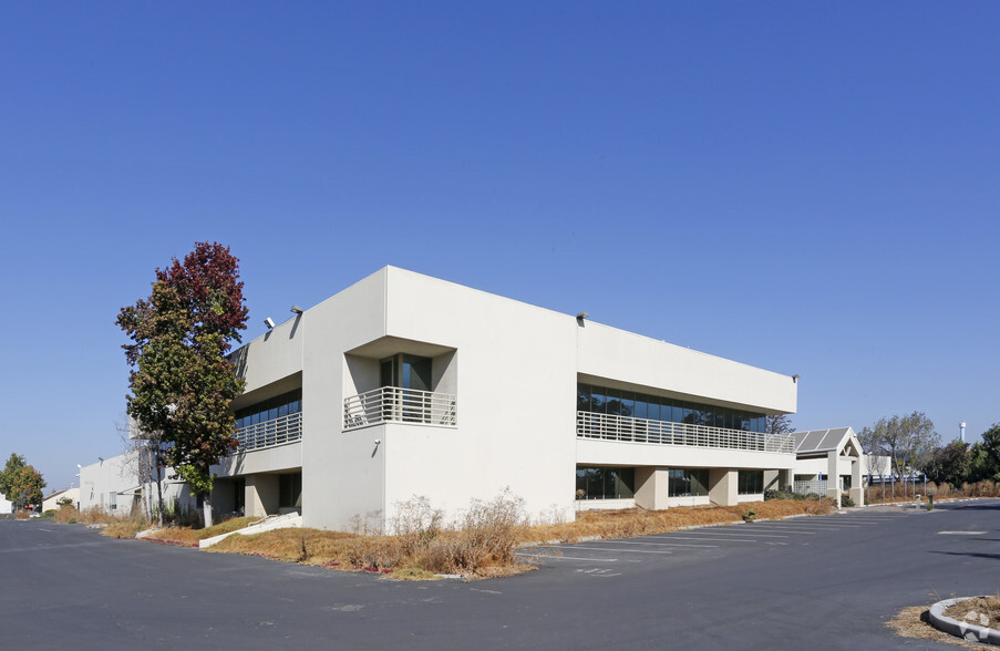 3055 Patrick Henry Dr, Santa Clara, CA for sale - Primary Photo - Image 1 of 1