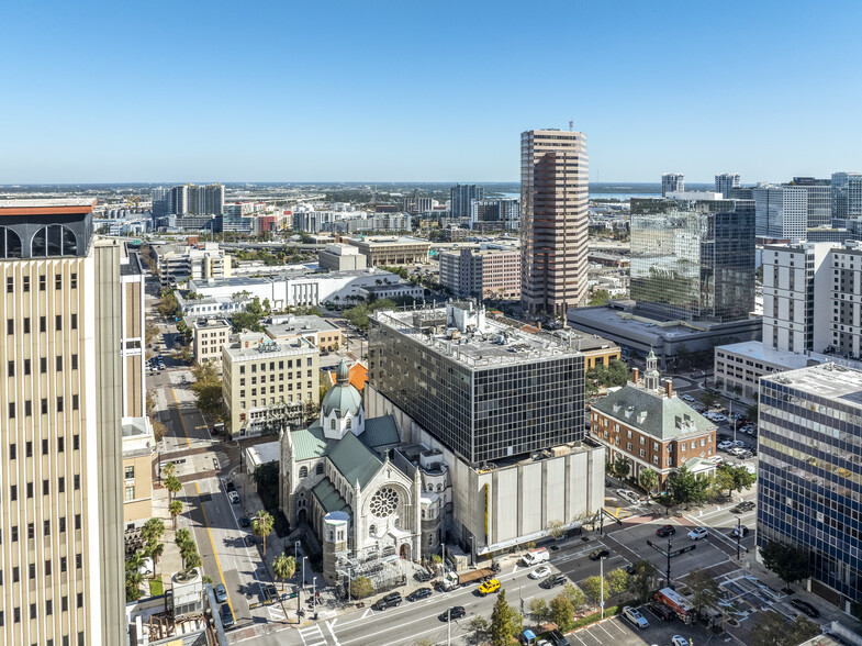 412 E Madison St, Tampa, FL for sale - Building Photo - Image 3 of 30