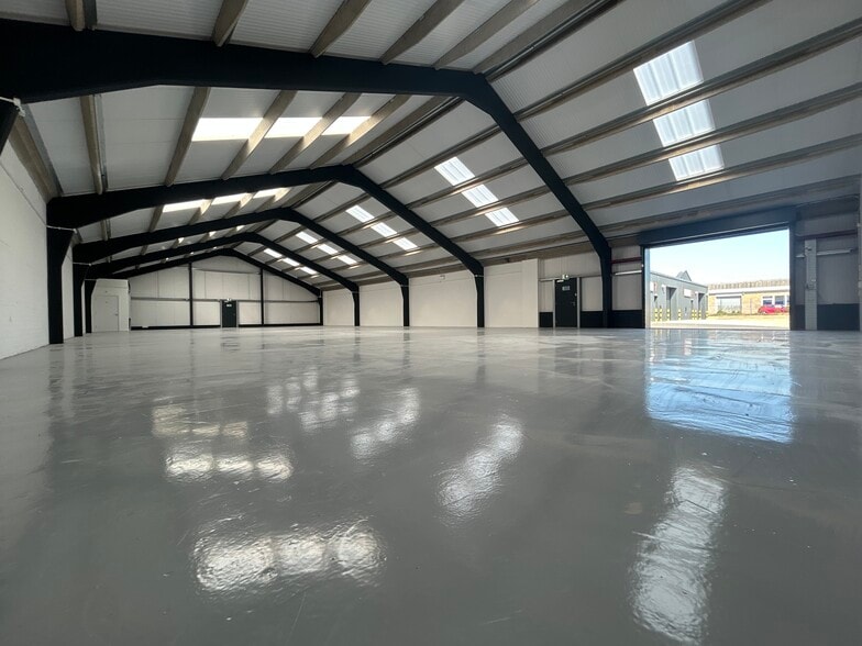 Emir Business Park, Wotton Rd, Ashford to rent - Building Photo - Image 2 of 7