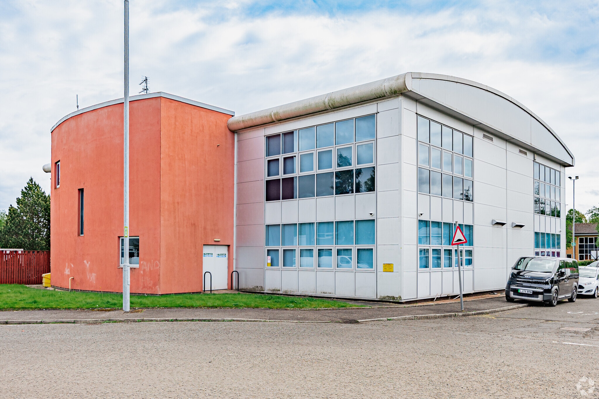 Ellismuir Way, Uddingston to rent Primary Photo- Image 1 of 3