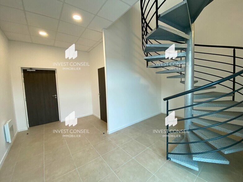 6 Avenue Du Vert Galant, SAINT-OUEN-L'AUMONE to rent - Building Photo - Image 3 of 9