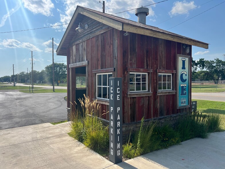 833 E 1st St, Douglass, KS for sale - Building Photo - Image 2 of 25