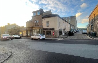 2 Bradley St, Bingley for rent Building Photo- Image 1 of 2