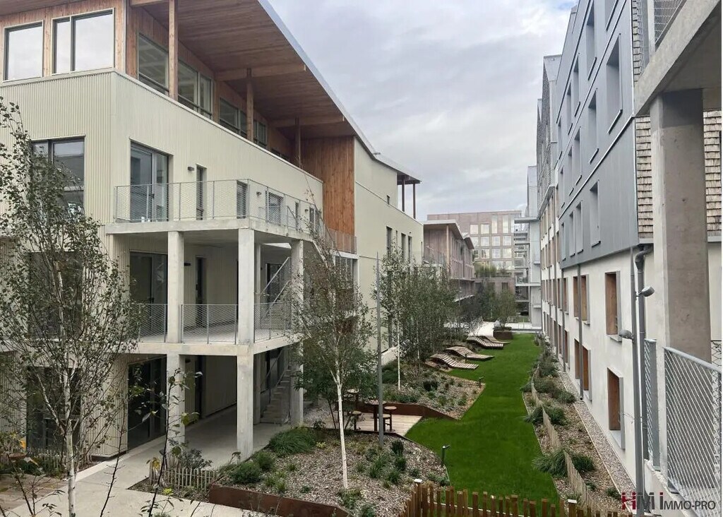 Vente Bureaux 281 m² - Photo 1