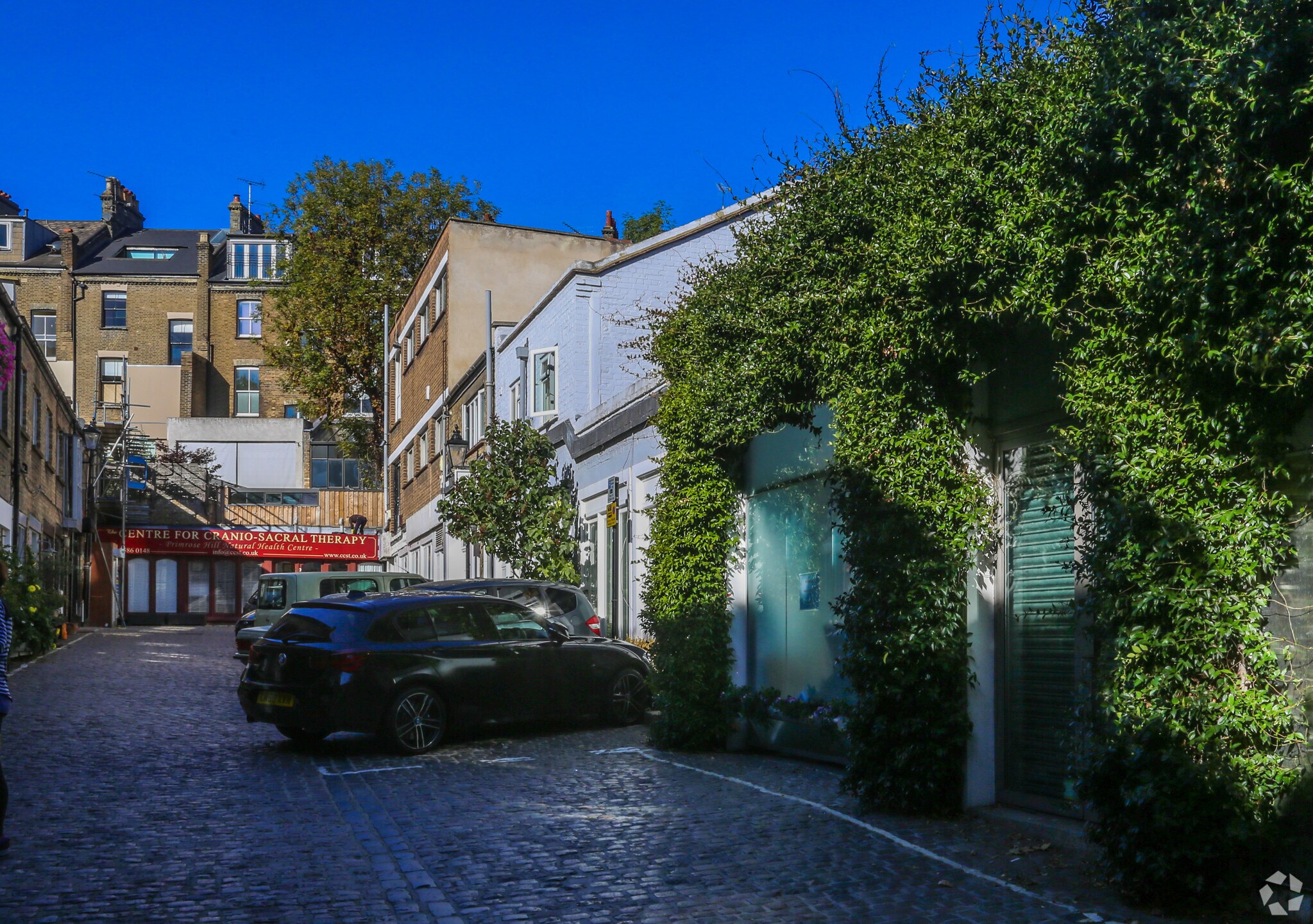10-12A St Georges Mews, London for sale Primary Photo- Image 1 of 1