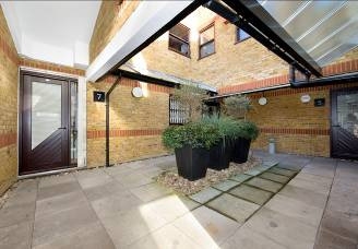 88 Clapham Park Rd, London for rent - Building Photo - Image 2 of 12