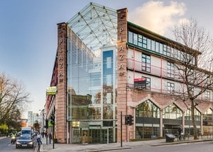 535 Kings Rd, London to rent Building Photo- Image 2 of 2