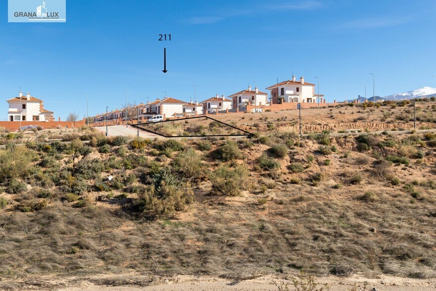 Calle 6, 211, Villa de Otura, Granada for sale - Primary Photo - Image 1 of 20