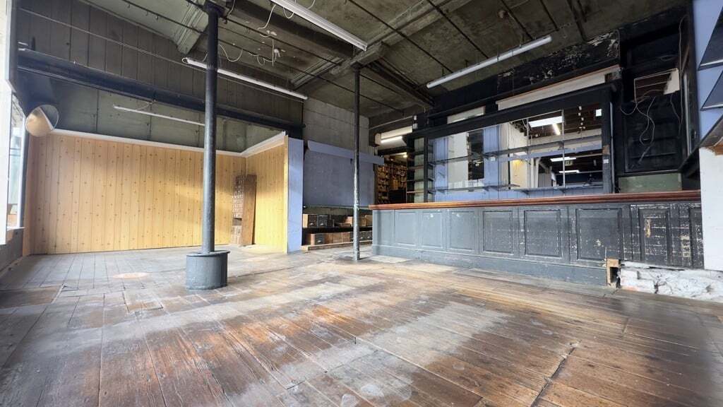 4 High St, Warminster for sale Building Photo- Image 1 of 1