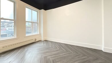 525 Seymour St, Vancouver, BC to rent Interior Photo- Image 1 of 3