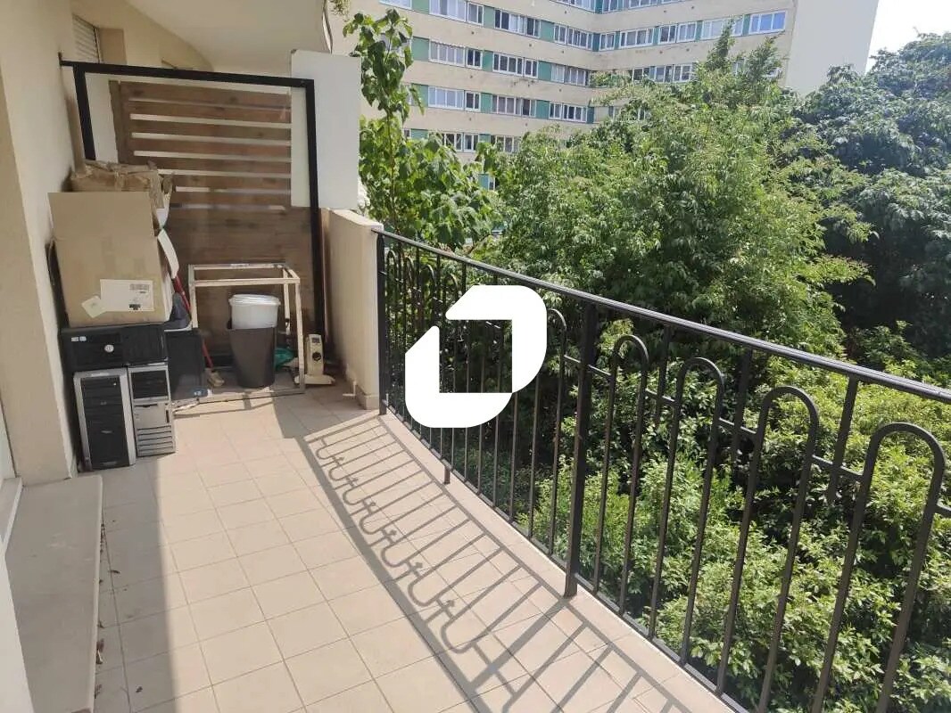 Office in Puteaux for sale Building Photo- Image 1 of 6