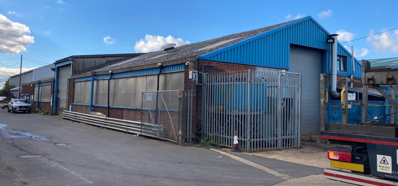 Vicarage Ln, Rochester for sale Primary Photo- Image 1 of 1