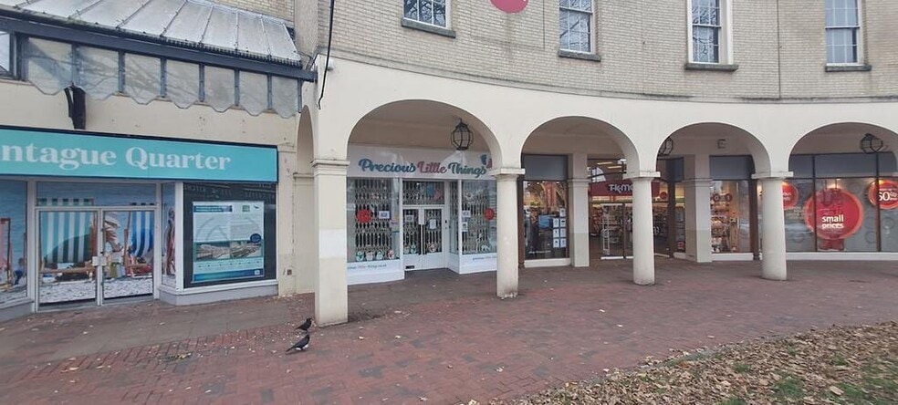 Liverpool Rd, Worthing to rent - Building Photo - Image 2 of 24