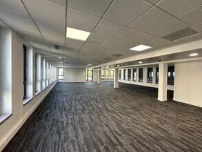 35-37 Rue Louis Guérin, Villeurbanne to rent Interior Photo- Image 2 of 2