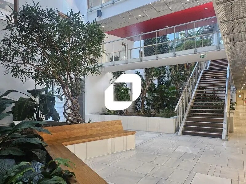 Office in Montpellier to rent Building Photo- Image 1 of 12