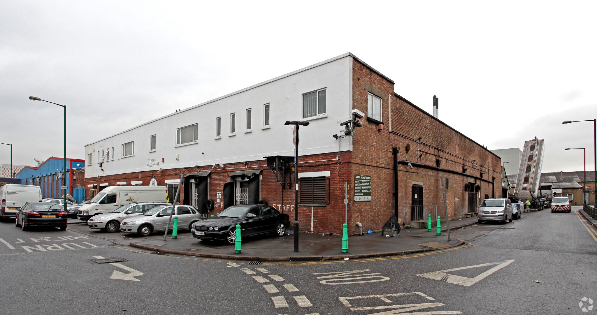 Advent Way, London for sale Primary Photo- Image 1 of 1