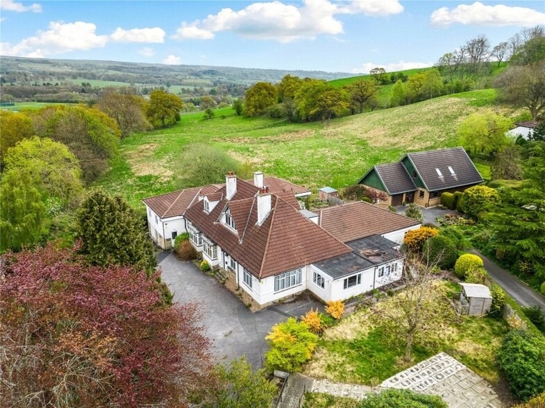 Moorfield Road, Ben Rhydding, Ilkley for sale - Building Photo - Image 3 of 15