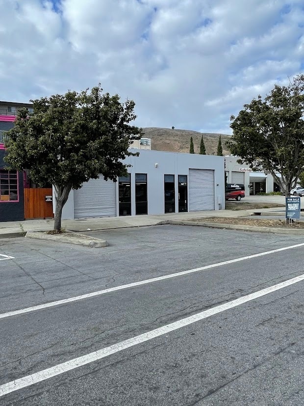 943-945 Airport Blvd, South San Francisco, CA to rent Building Photo- Image 1 of 10
