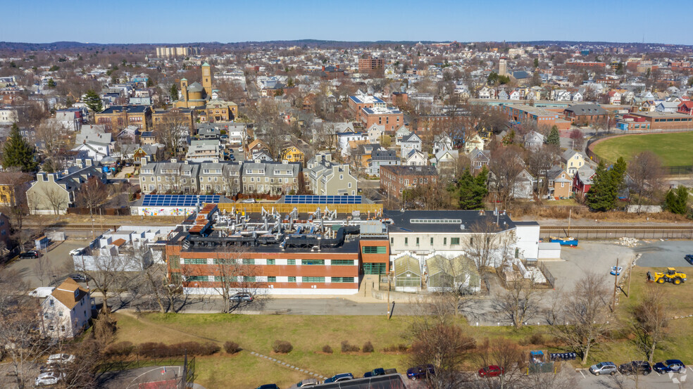 85 Bolton St, Cambridge, MA for rent - Building Photo - Image 3 of 12