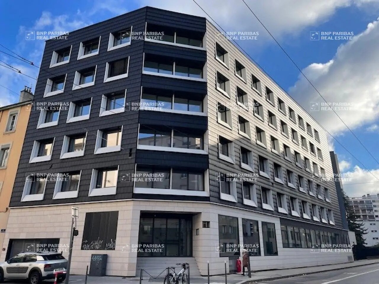 Office in Lyon to rent Building Photo- Image 1 of 45