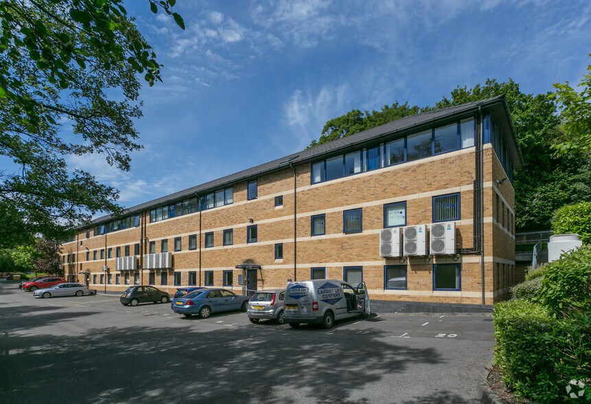 Cardiff Rd, Pontypridd for rent - Building Photo - Image 2 of 4