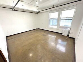 453 S Spring St, Los Angeles, CA for rent Building Photo- Image 2 of 4