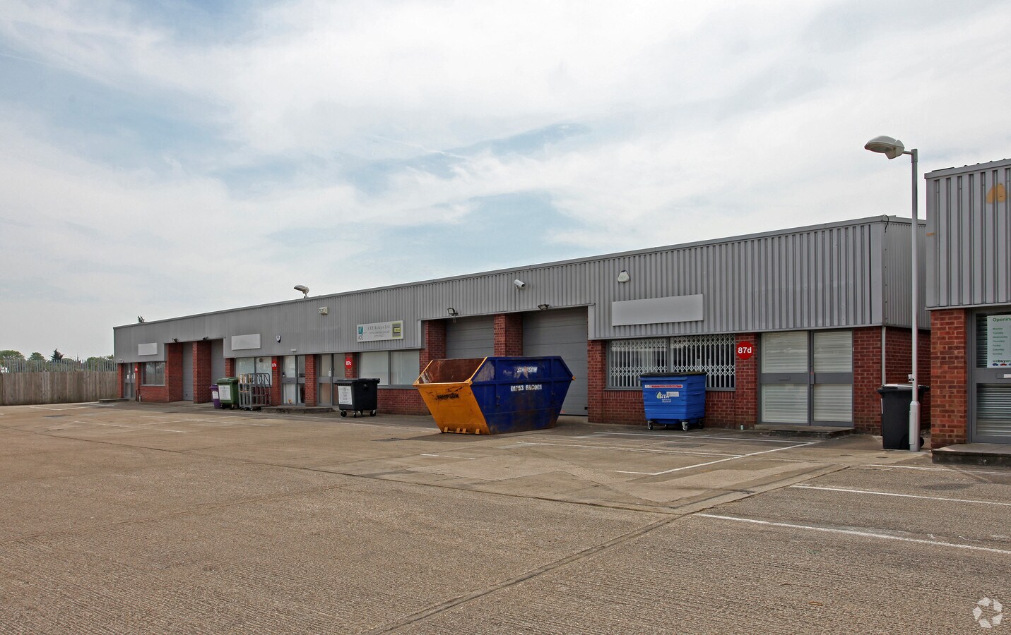 87A87D Whitby Rd, Slough SL1 3DR