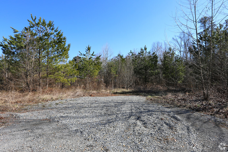 34 Oak St, White, GA for sale - Primary Photo - Image 1 of 1