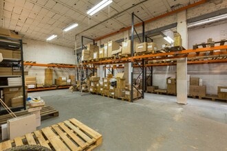 Retail in Sant Joan Despí, Barcelona to rent Interior Photo- Image 2 of 15