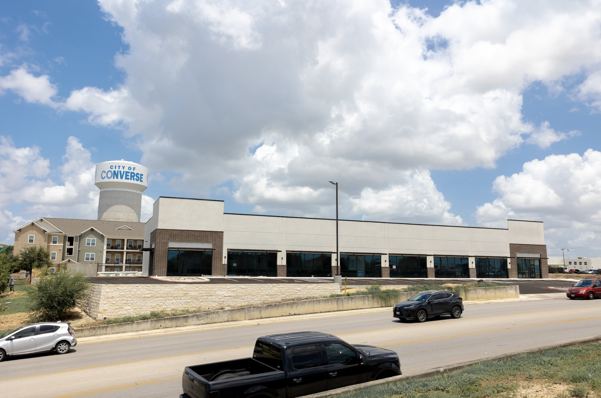 7875 Kitty Hawk rd, Converse, TX for rent Building Photo- Image 1 of 5