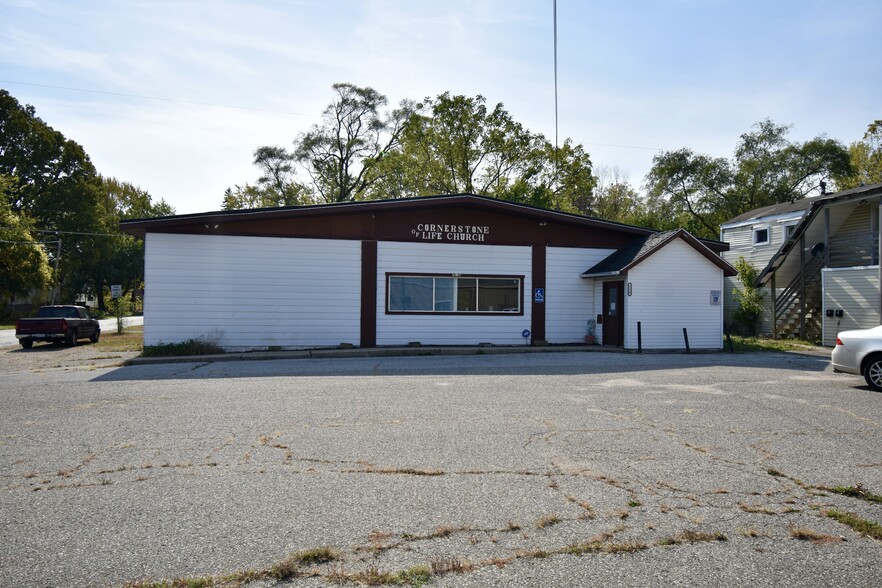 1250 E Superior St, Alma, MI for sale - Building Photo - Image 1 of 8