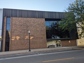 27 N Vermilion St, Danville, IL to rent Building Photo- Image 1 of 6