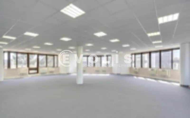 Office in Argenteuil to rent - Interior Photo - Image 2 of 2