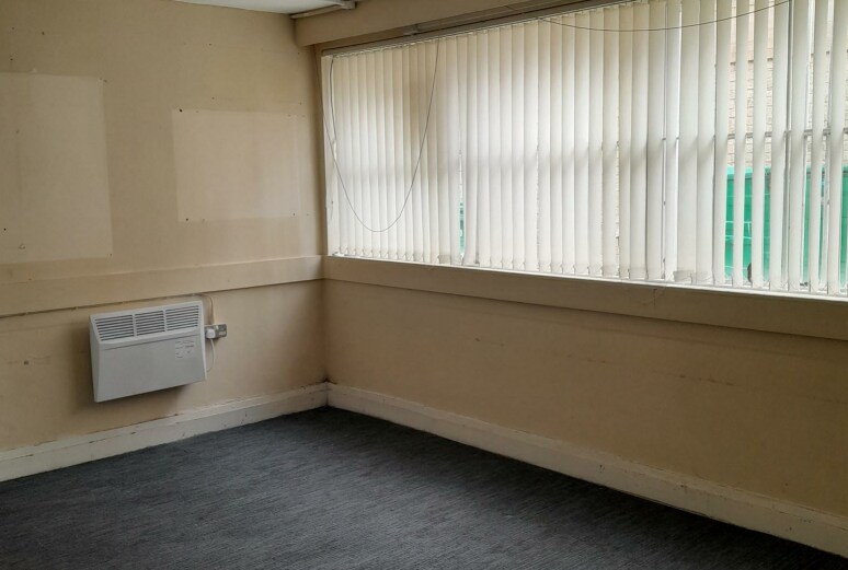 46-50 High St, Evesham to rent - Interior Photo - Image 3 of 5