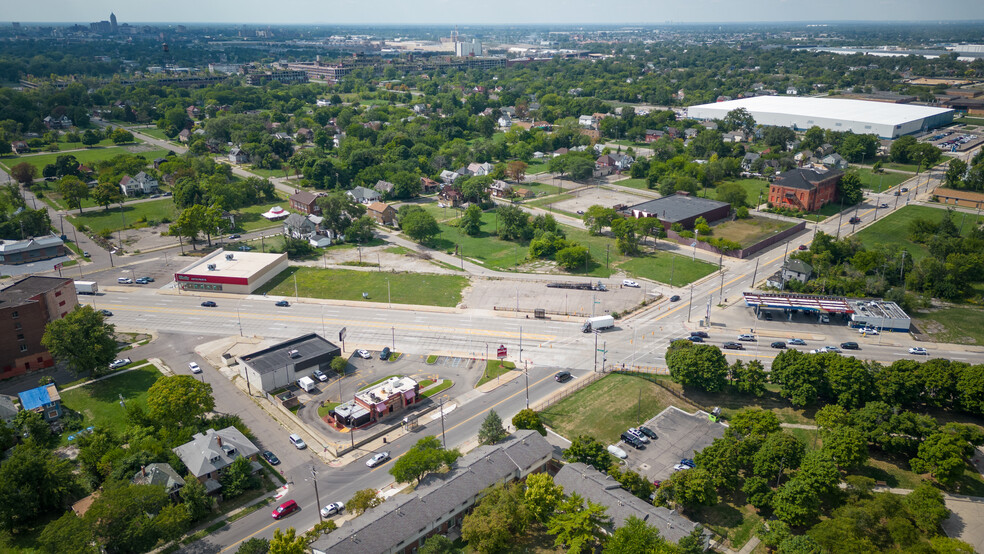 7811 Gratiot Ave, Detroit, MI for sale - Building Photo - Image 2 of 4