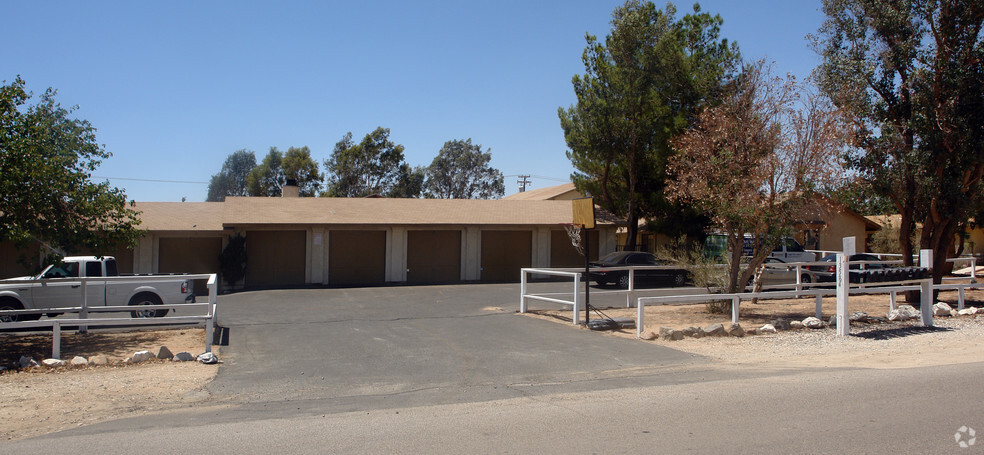 13584 Yakima Rd, Apple Valley, CA for sale - Primary Photo - Image 1 of 1