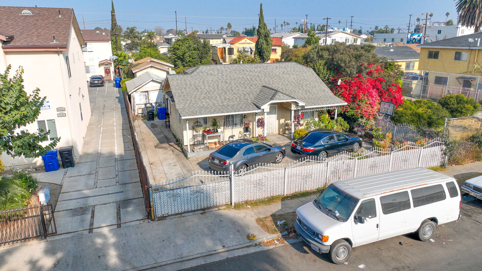 707 W 80th St, Los Angeles, CA for sale - Building Photo - Image 2 of 25