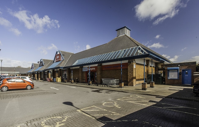 More details for Holywell Rd, Flint - Retail to Rent