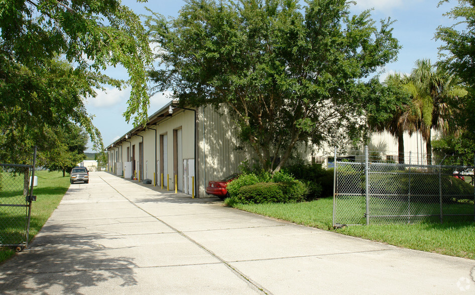 13537 Granville Ave, Clermont, FL for rent - Building Photo - Image 3 of 11